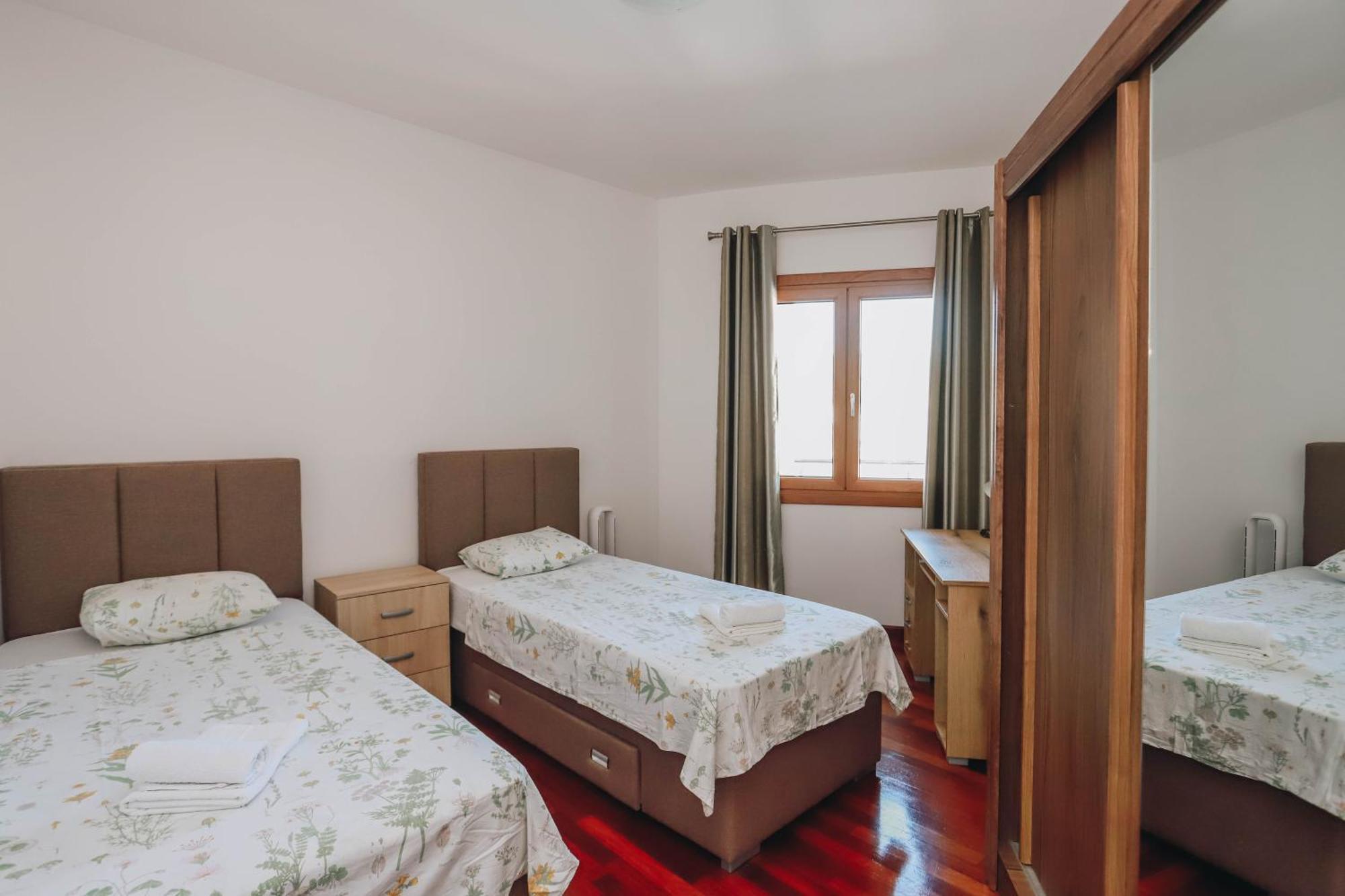 Apartment Near Ponta Nova Of Rafailovici Bečići Exterior photo