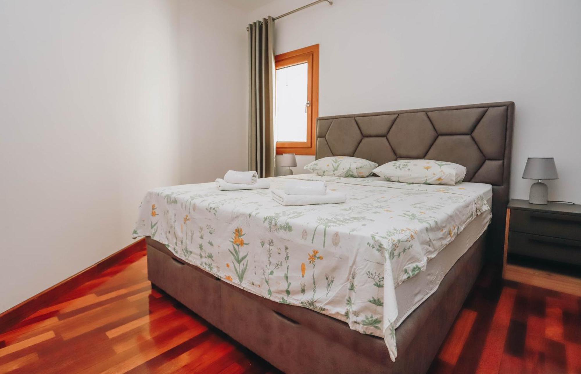 Apartment Near Ponta Nova Of Rafailovici Bečići Exterior photo